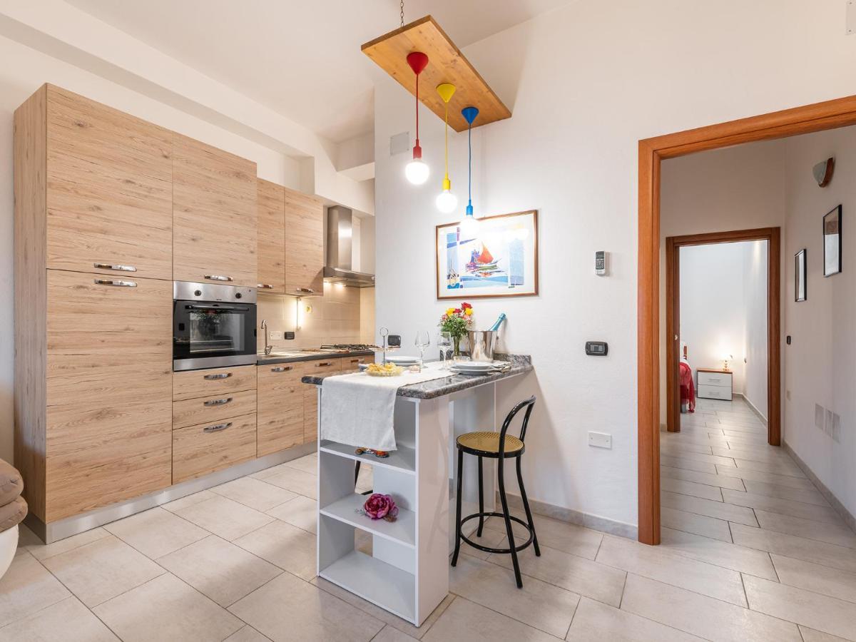 La Mariposa - Bellavita Apartments อัสเซมินิ ภายนอก รูปภาพ