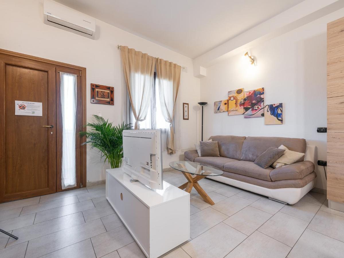 La Mariposa - Bellavita Apartments อัสเซมินิ ภายนอก รูปภาพ